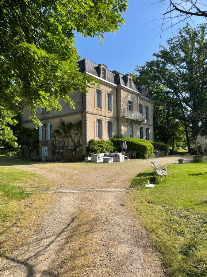Chateau Du Grand Lucay Bourbon-lʼArchambault Exterior foto