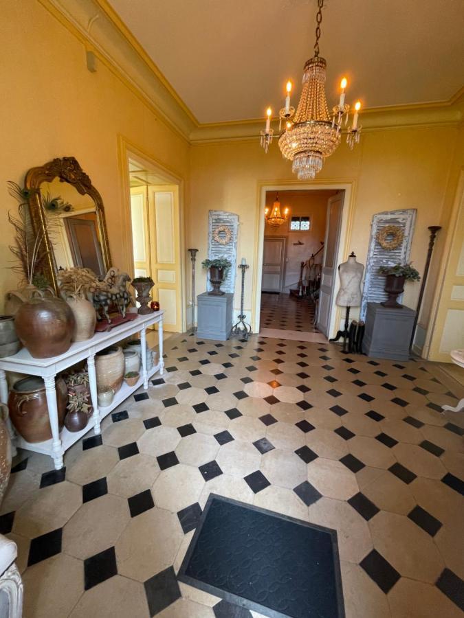 Chateau Du Grand Lucay Bourbon-lʼArchambault Exterior foto